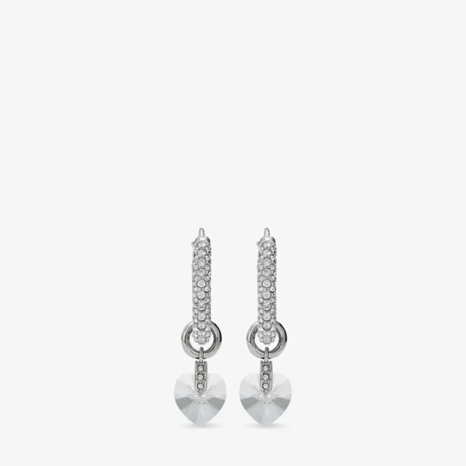 Hjärtformade örhängen i silverfinish med kristaller Hjärtformade örhängen i silverfinish med kristaller