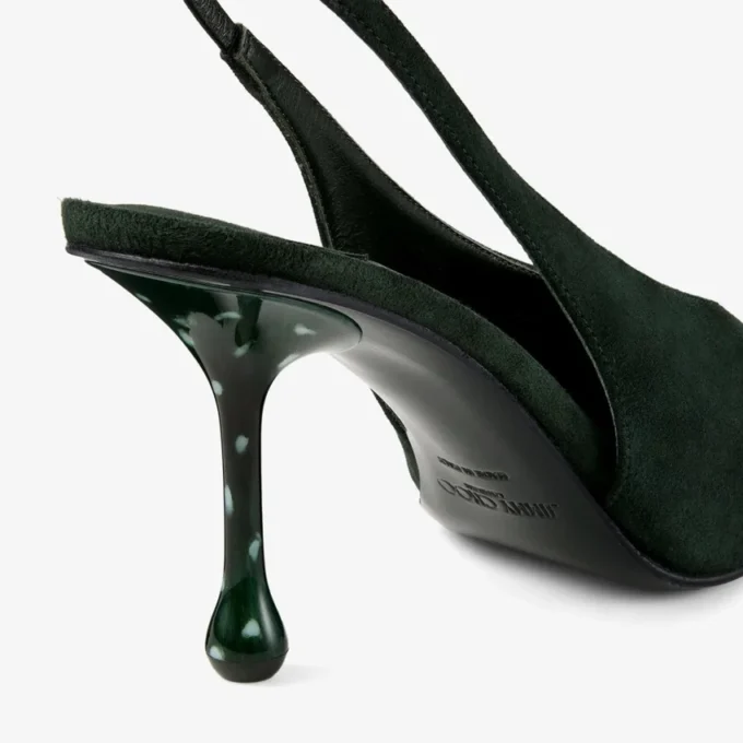Isa 80 Slingbacks i brittiskt grönt mocka med prickiga klackar Isa 80 Slingbacks i brittiskt grönt mocka med prickiga klackar