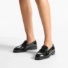 Ivy Loafer – svarta loafers i läder med krokodilprägling