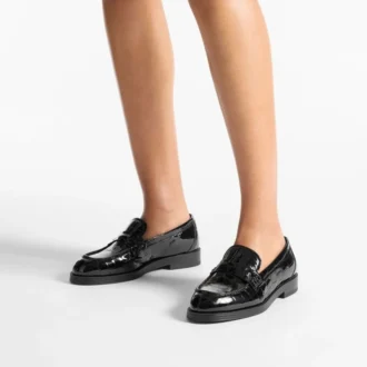 Ivy Loafer – svarta loafers i läder med krokodilprägling