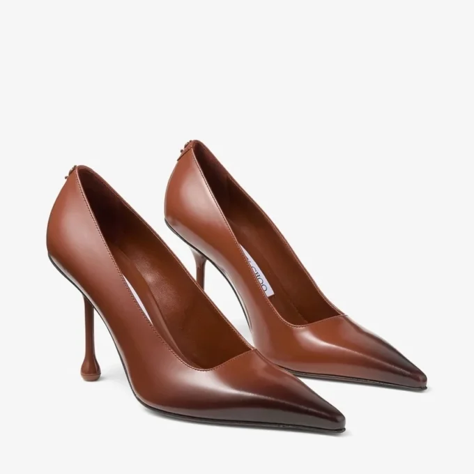 Ixia 95 Pumps i cognacfärgat, sprayat spazzolato-läder Ixia 95 Pumps i cognacfärgat, sprayat spazzolato-läder