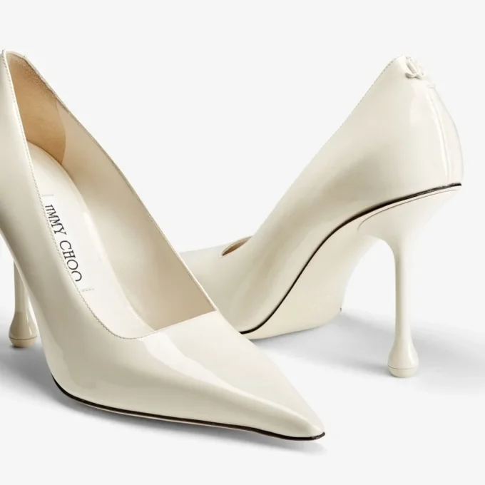 Ixia 95 pumps i lackläder i latte Ixia 95 pumps i lackläder i latte