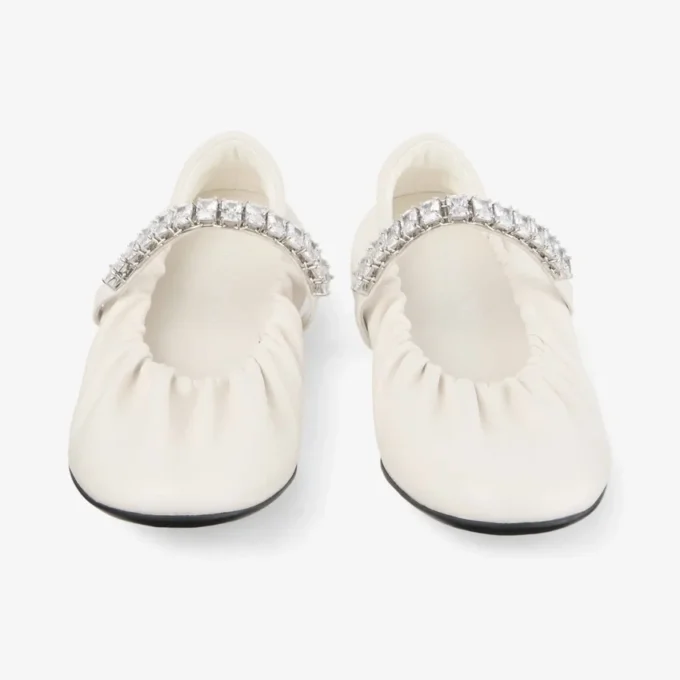 Jade Ballerina Latte Ballerinaskor i mjukt nappaläder med kristallrem Jade Ballerina Latte Ballerinaskor i mjukt nappaläder med kristallrem