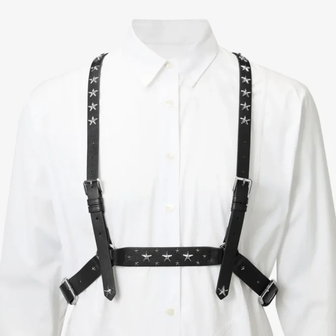 Jimmy Choo Noir Kei Ninomiya Single Star Harness Svart sel i slätt kalvskinn med metallprydnad i form av flera stjärnor