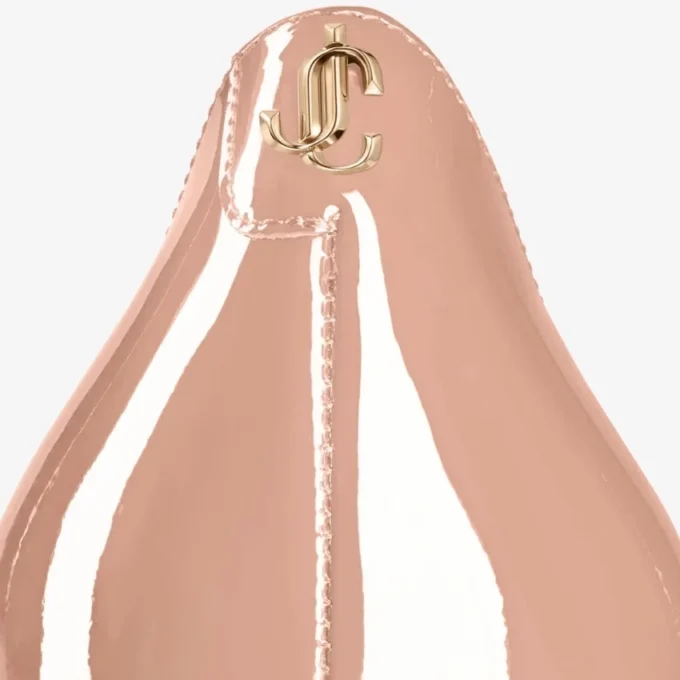 Love 100 spetsiga pumps i balettrosa lackläder med JC-emblem Love 100 spetsiga pumps i balettrosa lackläder med JC-emblem