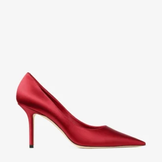 Love 85 rubinröda pumps i satin