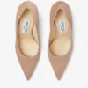 Love 85 spetsiga pumps i balettrosa mocka med Jc-emblem Love 85 spetsiga pumps i balettrosa mocka med Jc-emblem