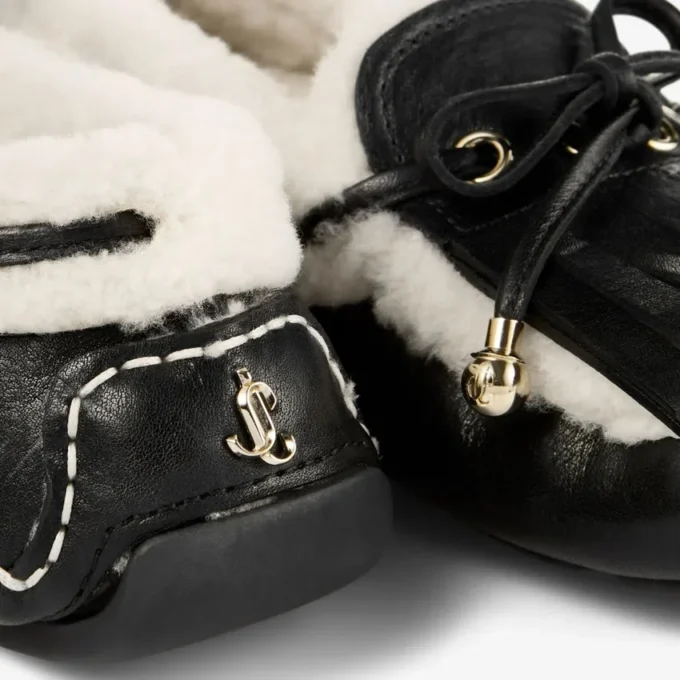 Manon F svarta loafers i tumlat läder med fårskinn