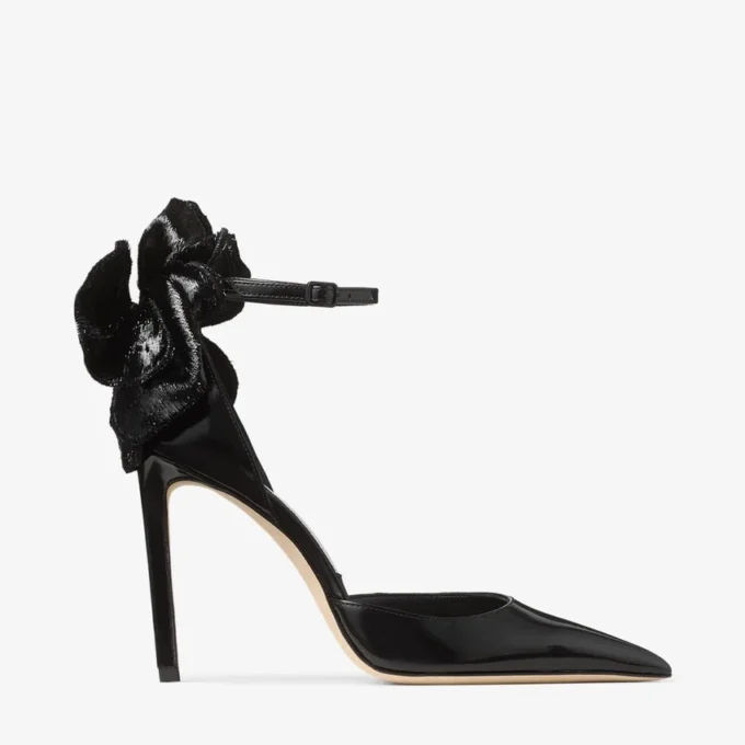 Marja 100 svarta pumps i mjukt spazzolato-läder med kort glitterkorsett