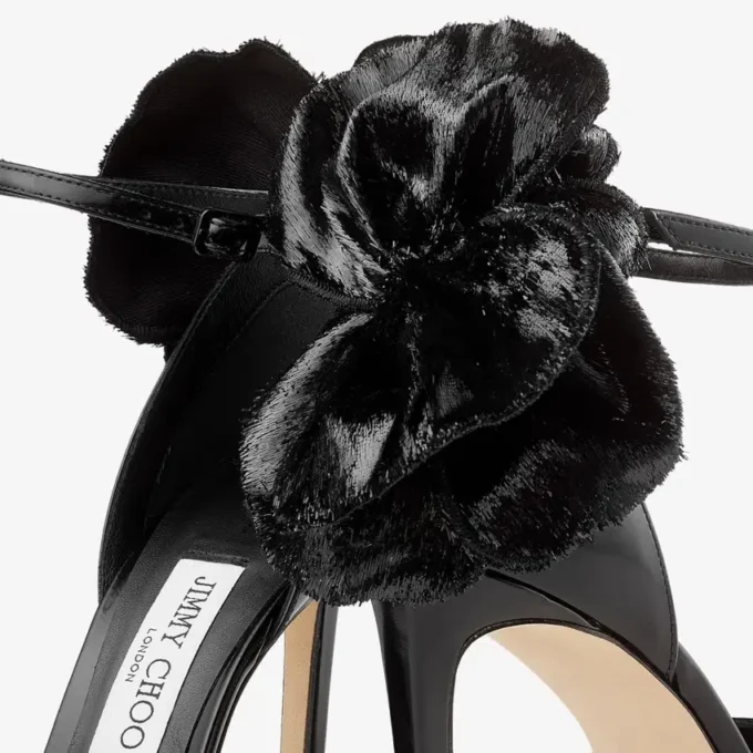 Marja 100 svarta pumps i mjukt spazzolato-läder med kort glitterkorsett
