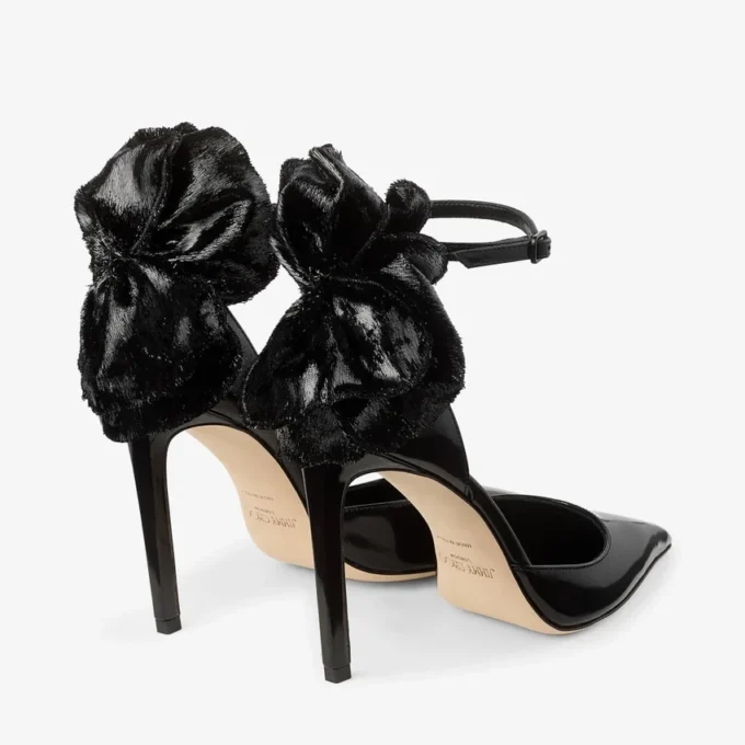 Marja 100 svarta pumps i mjukt spazzolato-läder med kort glitterkorsett