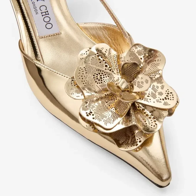 Mimmi  Sling Back 50 Guldfärgade slingbacks i Liquid Metal-läder med perforerad jimmy choo-korsett