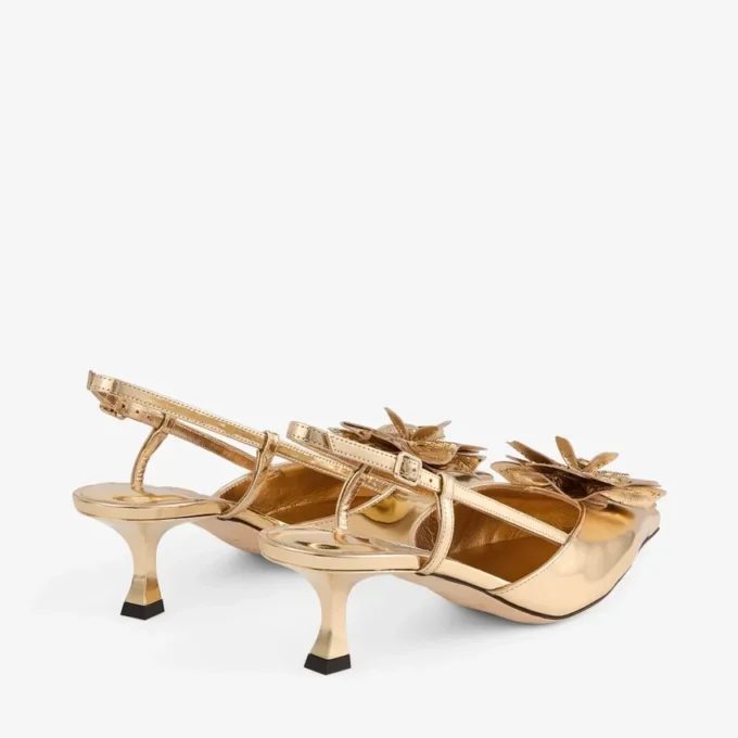 Mimmi  Sling Back 50 Guldfärgade slingbacks i Liquid Metal-läder med perforerad jimmy choo-korsett