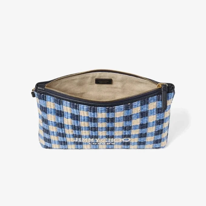 Platt väska med dragkedja Raffia-väska med dragkedja i marinblått och ecru-rutigt Platt väska med dragkedja Raffia-väska med dragkedja i marinblått och ecru-rutigt
