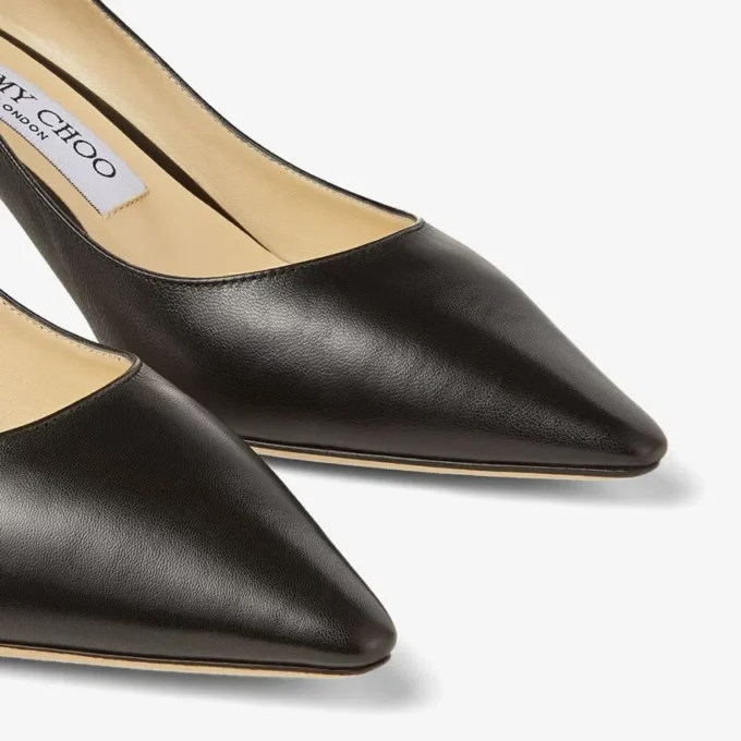 Romy 60 svarta pumps i kidskinn med spetsig tå