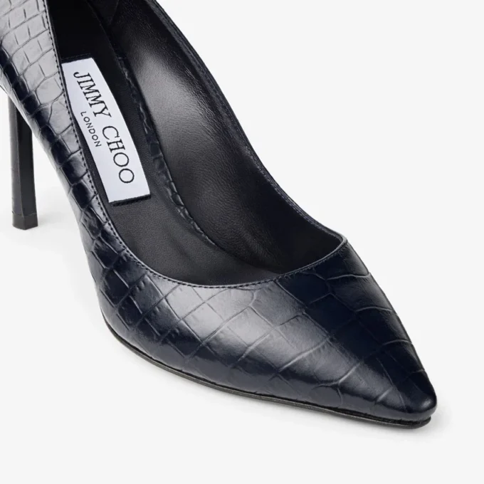 Romy 85 pumps i marinblått läder med krokodilprägling