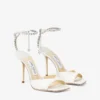 Saeda Sandal 100 Sandaler i elfenbensfärgad satin med kristallutsmyckning