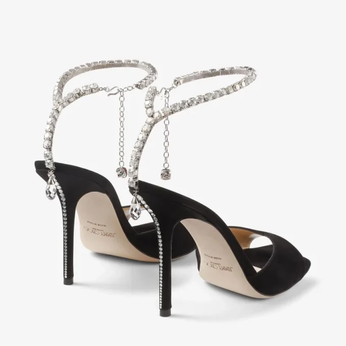 Saeda Sandal 100 Svarta mockasandaler med kristallprydnad