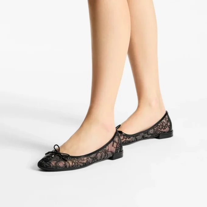 Scarlett Ballerina Svarta Jimmy Choo-ballerinaskor med snörning