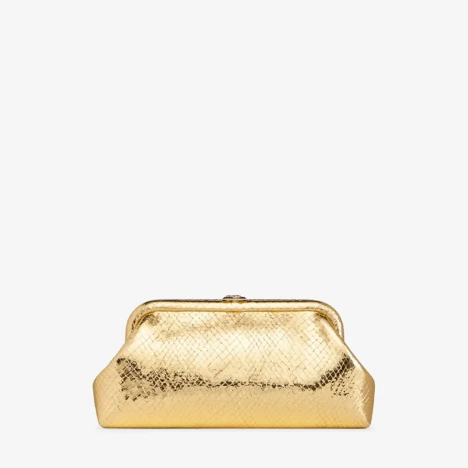 Skylar guldfärgad clutch i Candy Wrap-läder med fyrkantigt Jc-spänne