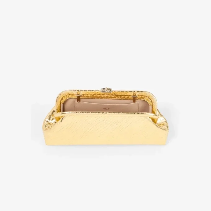 Skylar guldfärgad clutch i Candy Wrap-läder med fyrkantigt Jc-spänne