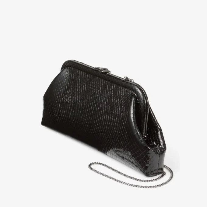 Skylar svart glänsande clutch i läder med ormmönster och fyrkantigt JC-spänne