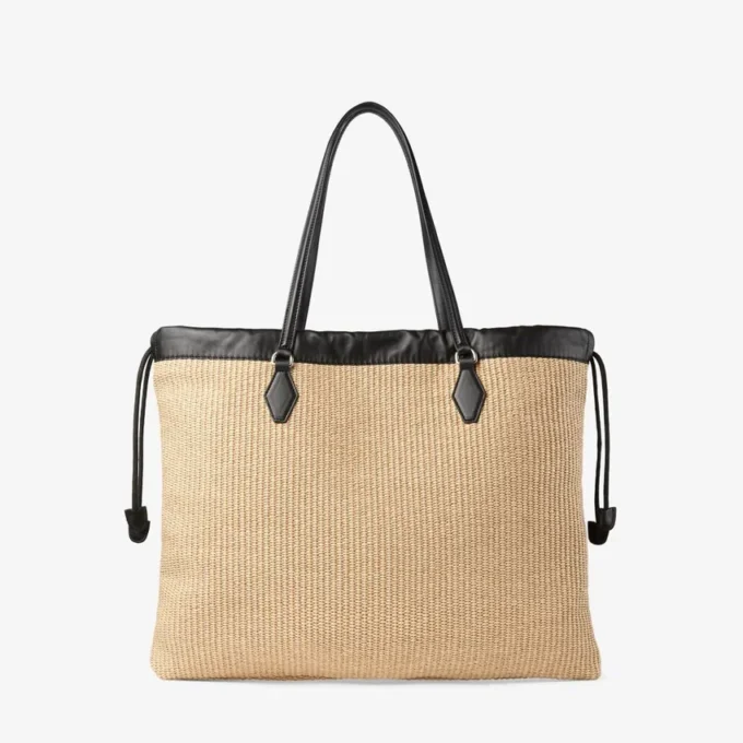 Stor naturfärgad mjuk raffia-tote med dragsko och detaljer i slätt kalvskinn