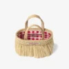 Strandväska East-West Mini Naturfärgad och ljusguldvävd raffia-ministrandväska med fransar