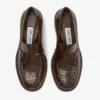 Tylor 60 Loafers i chokladbrunt läder med krokodilprägling Tylor 60 Loafers i chokladbrunt läder med krokodilprägling